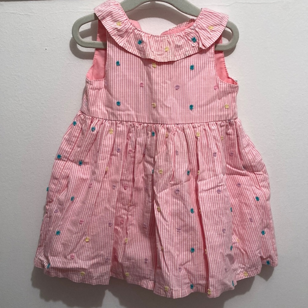 Primark 6-9M pink dress, fully lined with tulle. Buttons up back. EUC